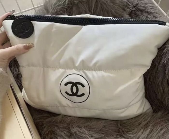 Косметичка Chanel 32на 23