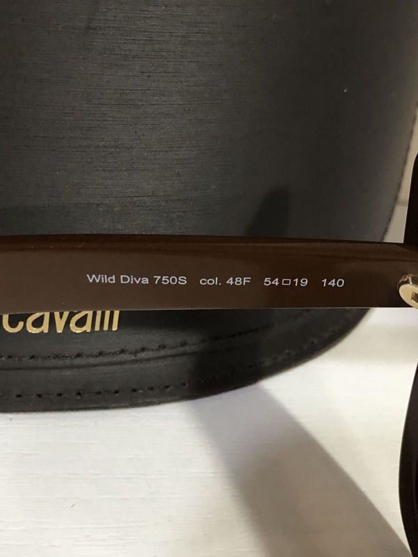 Очки Roberto Cavalli.