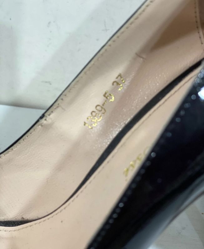 Туфли Gianvito Rossi размер 37