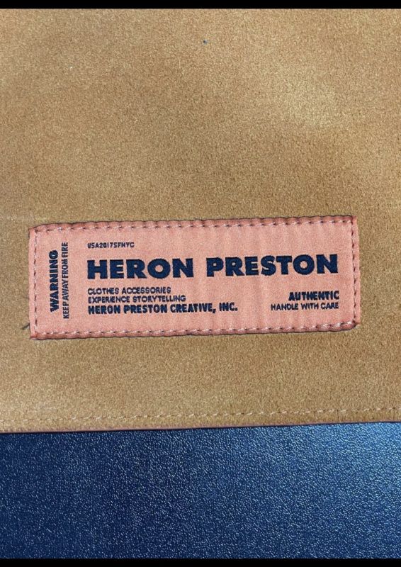 Клатч  Heron Preston , размер 30 см