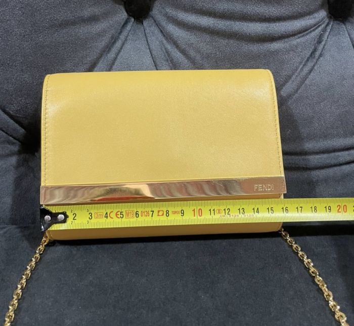 Сумка fendi 16 см на 11 см
