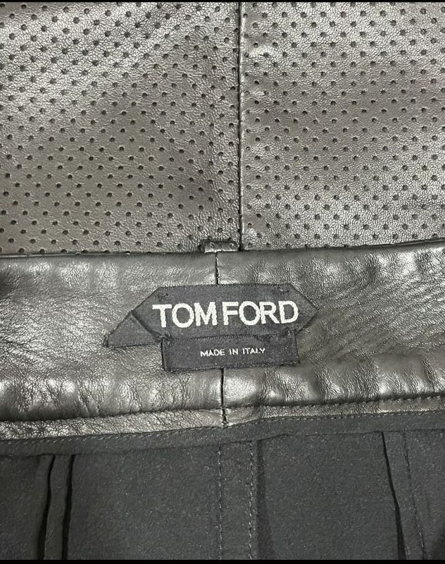 Юбка кожа Tom Ford размер 42