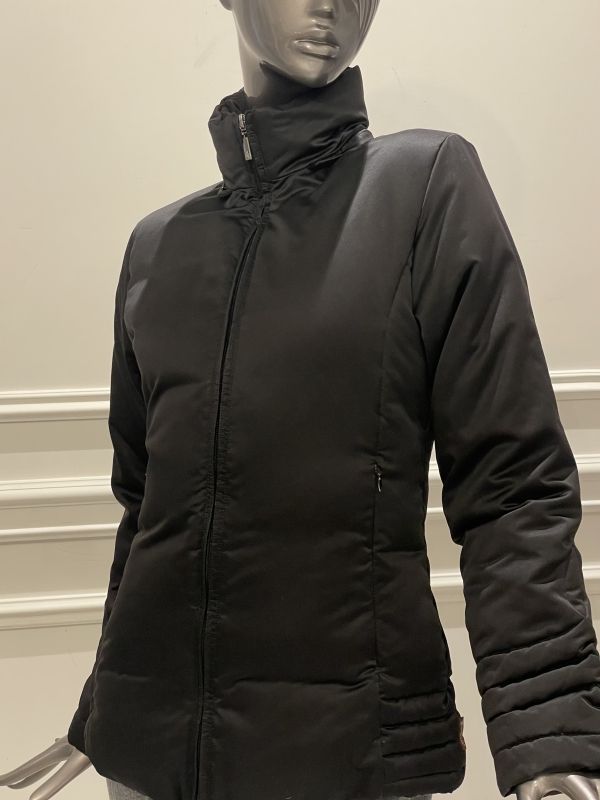 Пуховик Moncler, размер 0