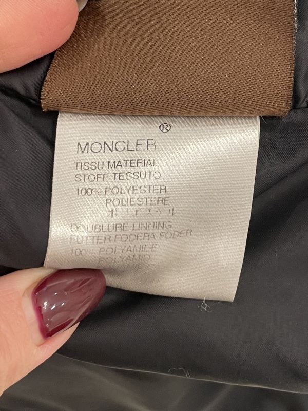 Пуховик Moncler, размер 0