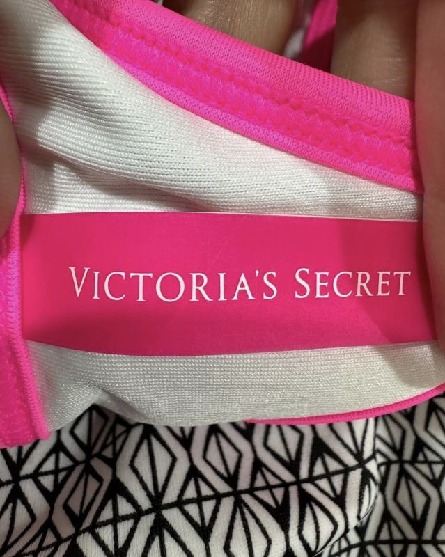 Купальник VICTORIA'S SECRET размер L