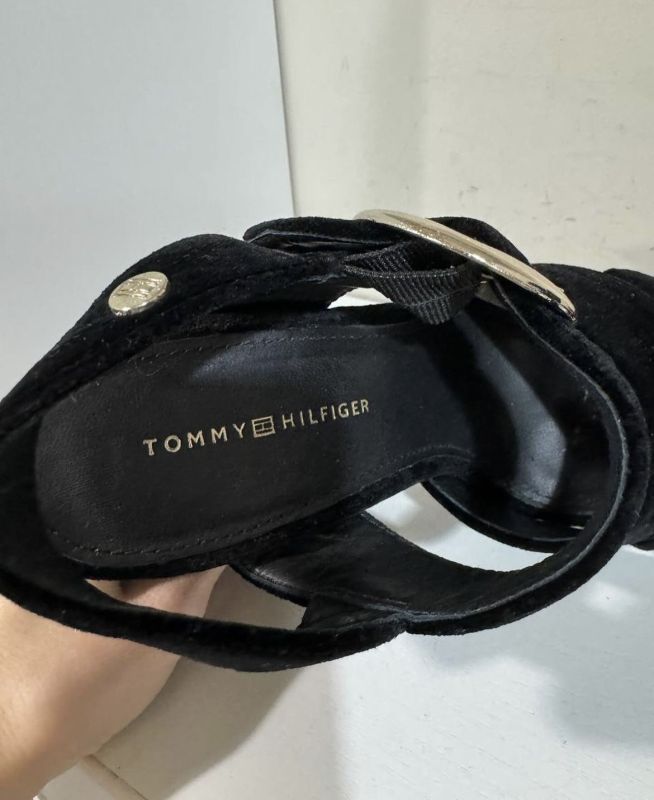 Босоножки Tommy Hilfiger размер 36