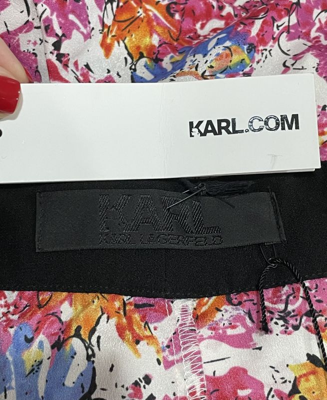 Шорты новые Karl Lagerfeld размер 44