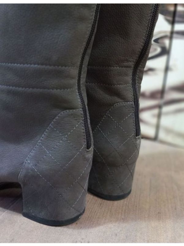 Сапоги  Chanel,  размер  39 C